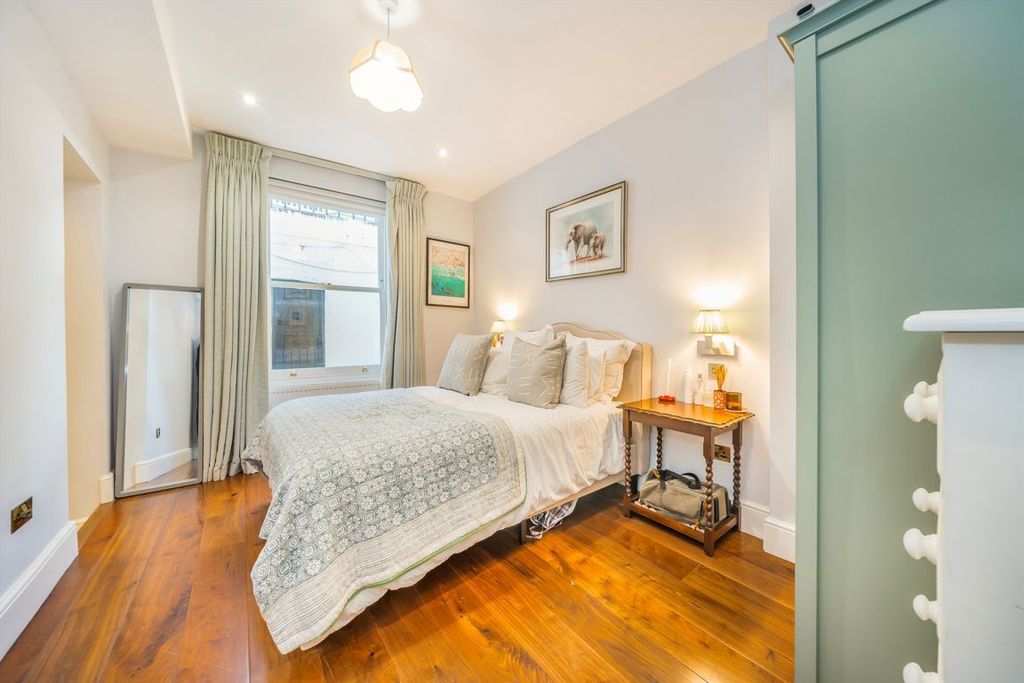 Property photo 3 of 9