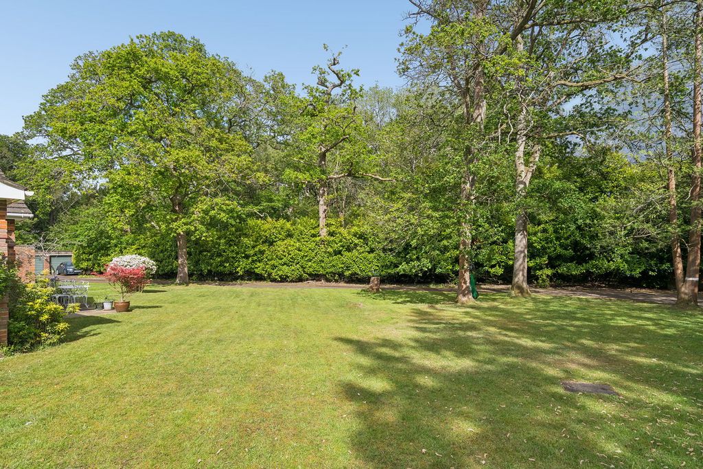 Property photo 3 of 28