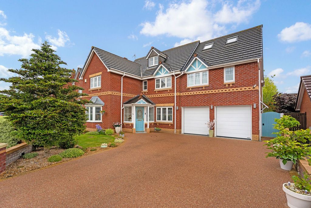Property photo 1 of 48