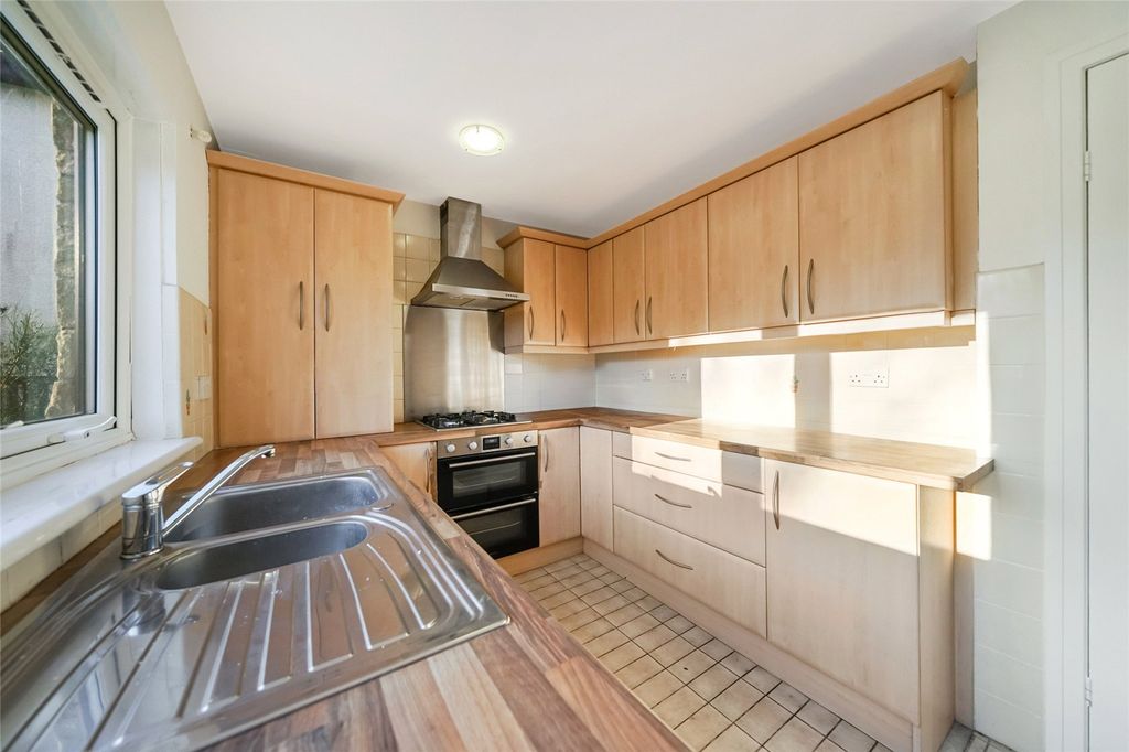 Property photo 3 of 21 Picture No. 09