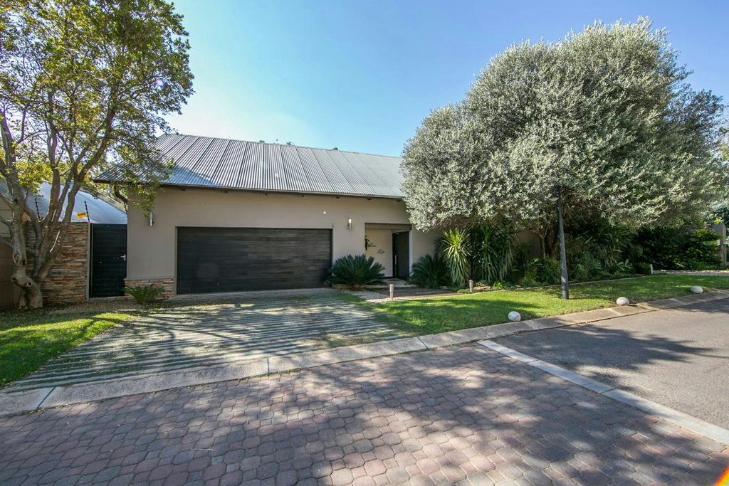 Property photo 2 of 25 Fw1313927