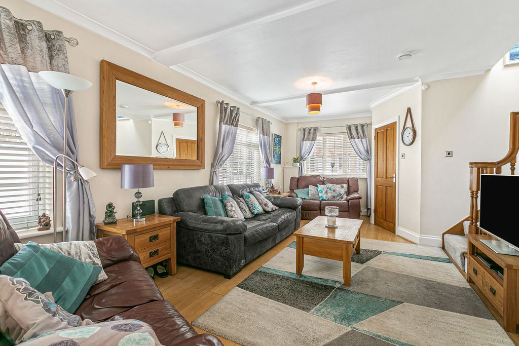 Property photo 2 of 36 Reception Room