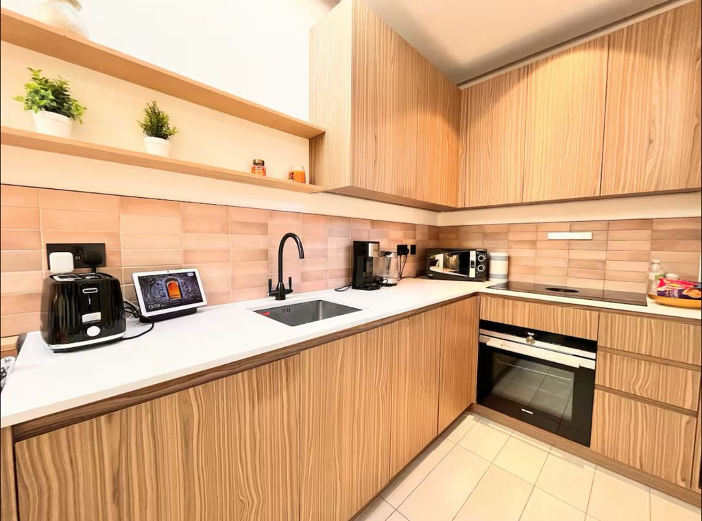Property photo 3 of 12