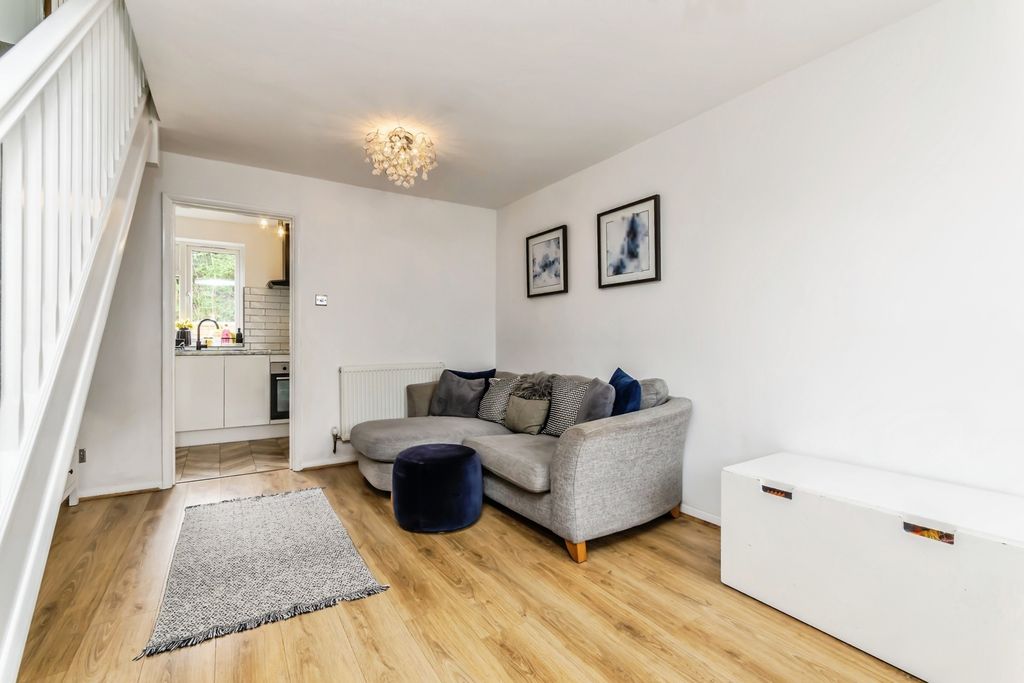 Property photo 3 of 20 Pbox-Img.Jpg