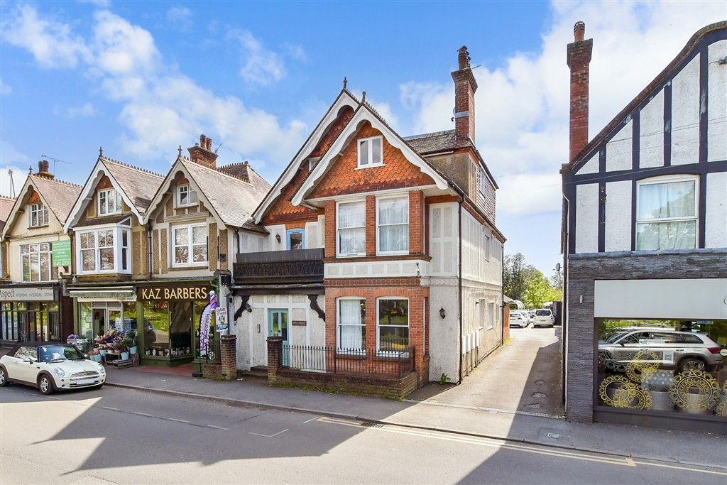 Property photo 1 of 8 Front Elevation