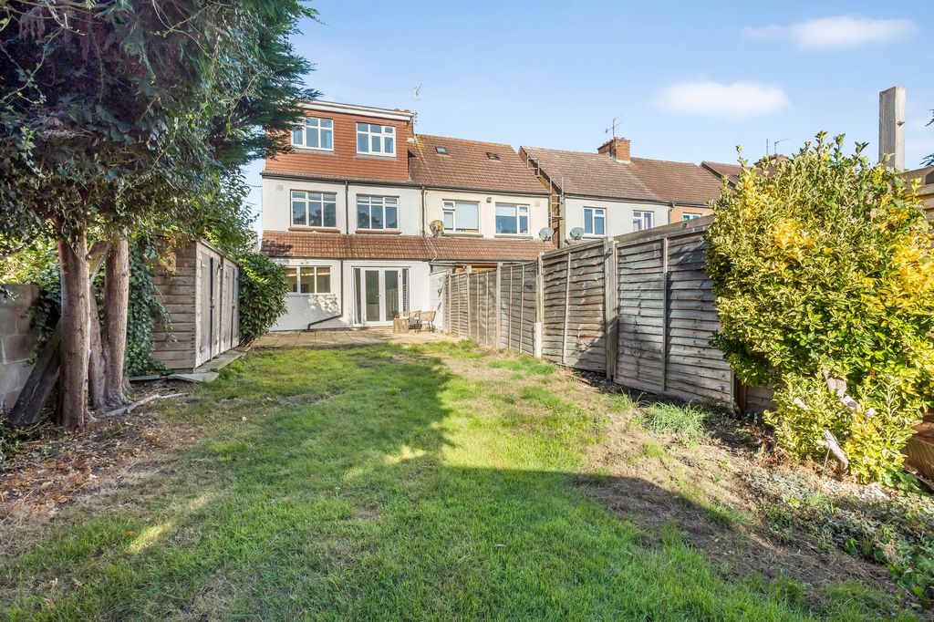 Property photo 3 of 22