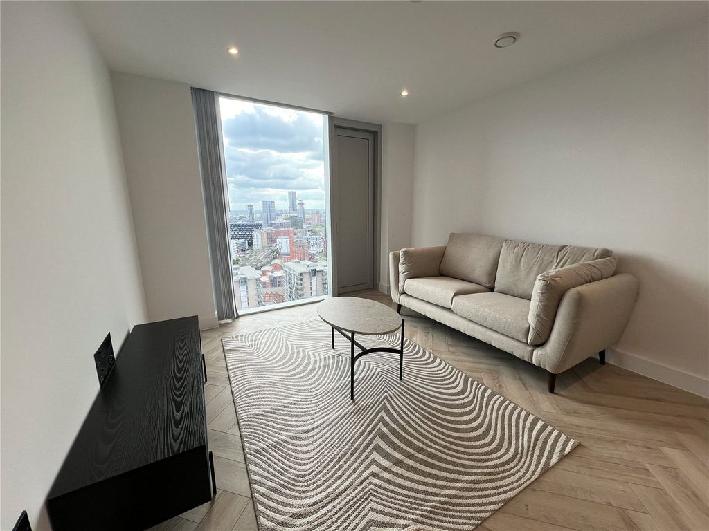 Property photo 2 of 43 Picture 2