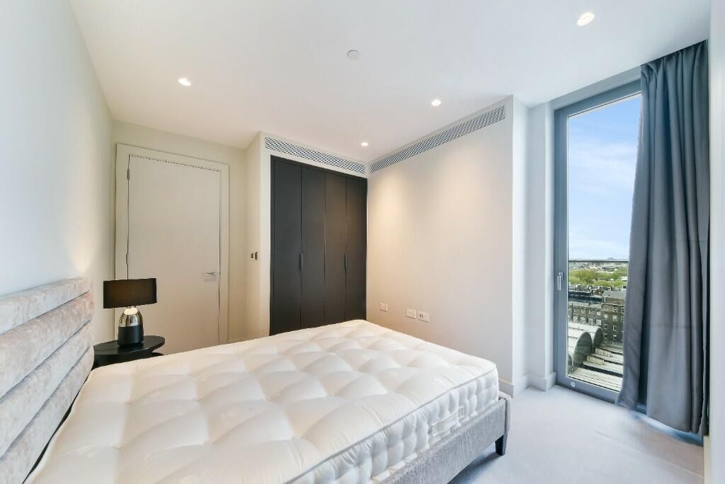 Property photo 1 of 2