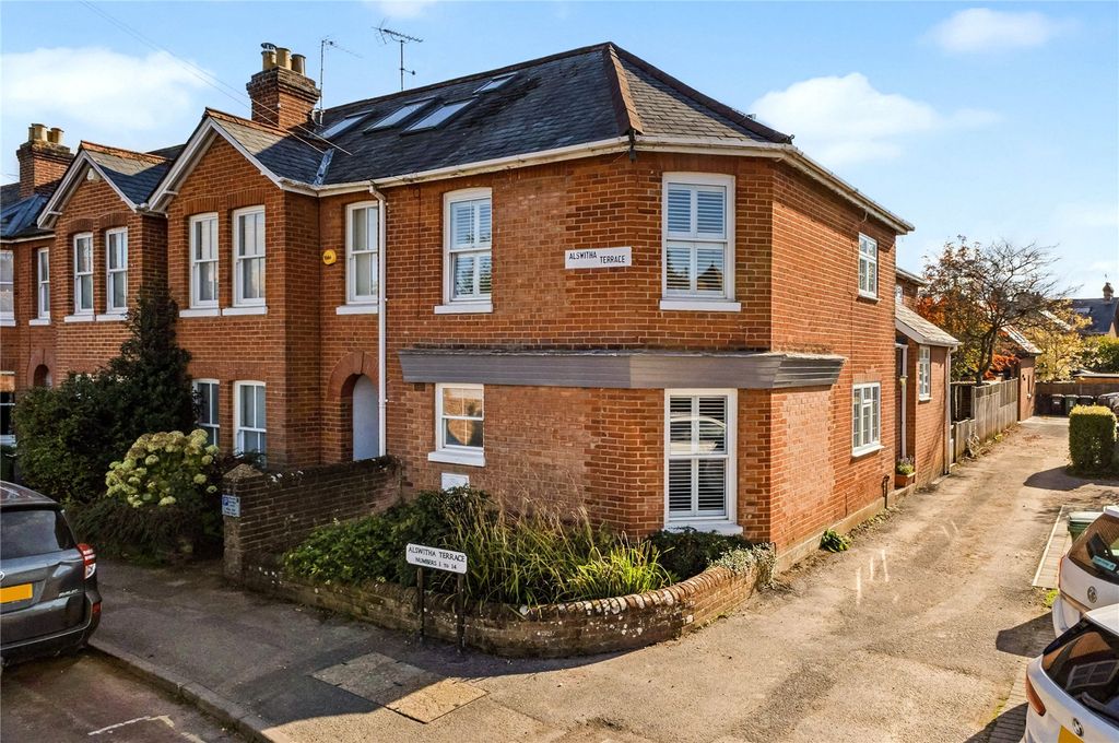 Property photo 1 of 13 Front Aspect