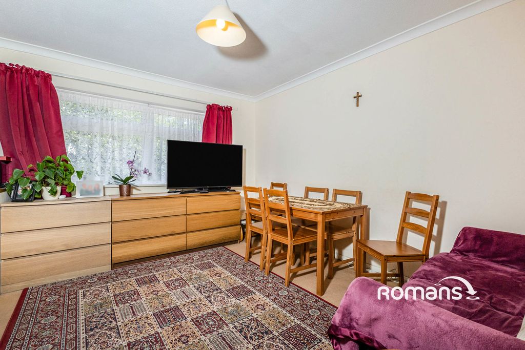 Property photo 2 of 10 Photo