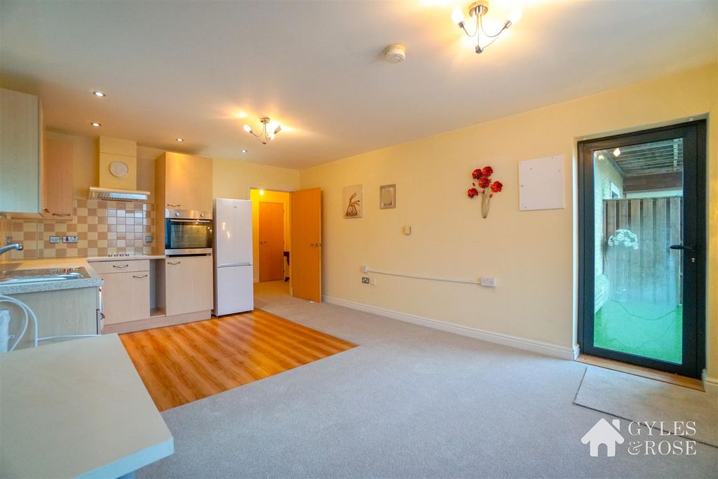 Property photo 3 of 18 Kitchen/Living Room