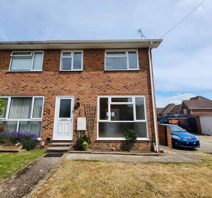 Property photo 1 of 10 1000024576