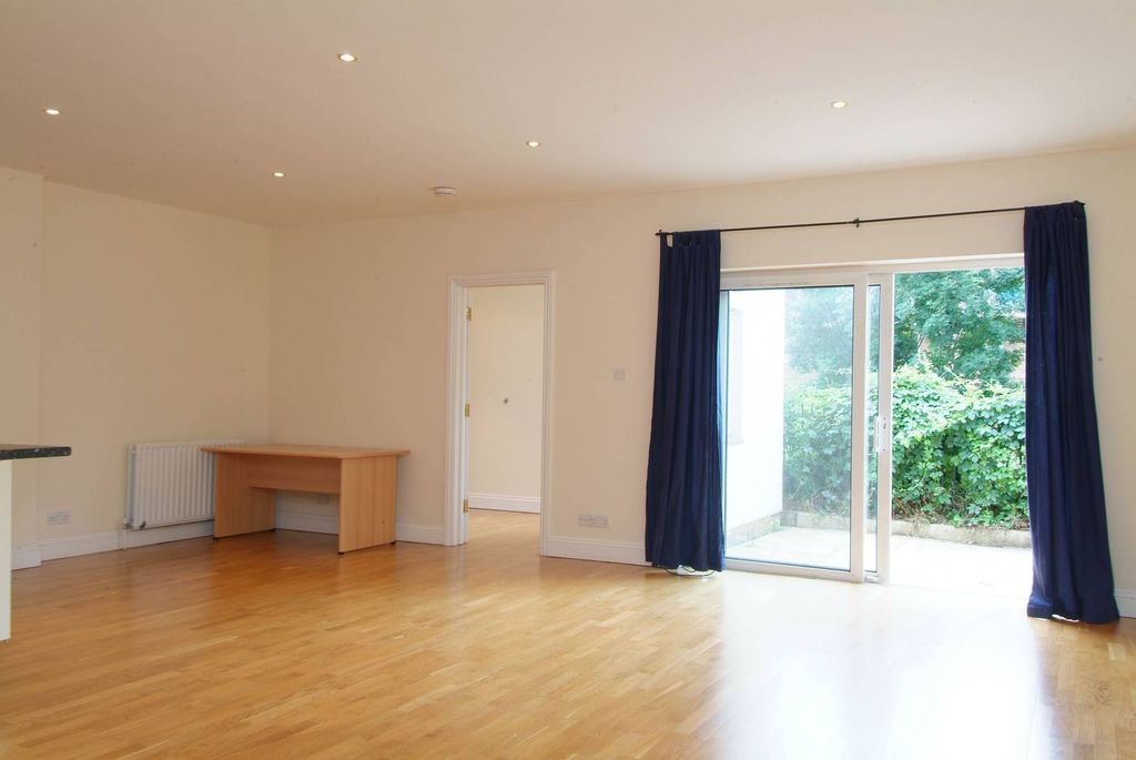 Property photo 3 of 5
