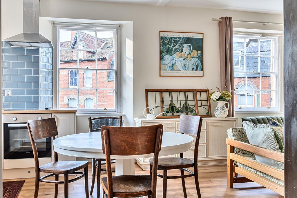 Property photo 3 of 22 Dining Room