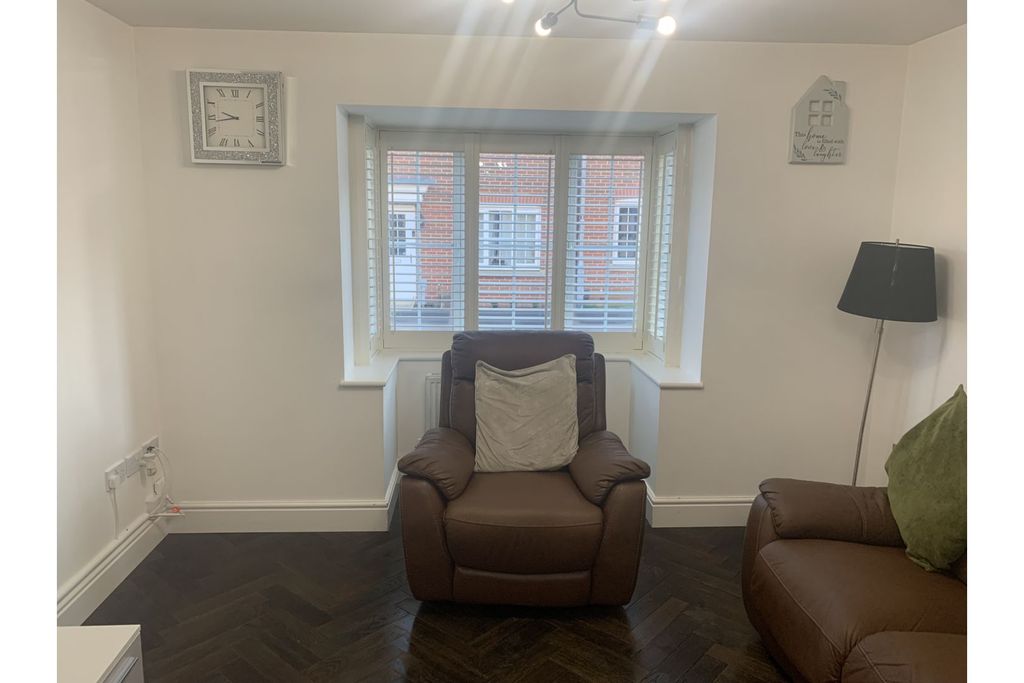 Property photo 3 of 33