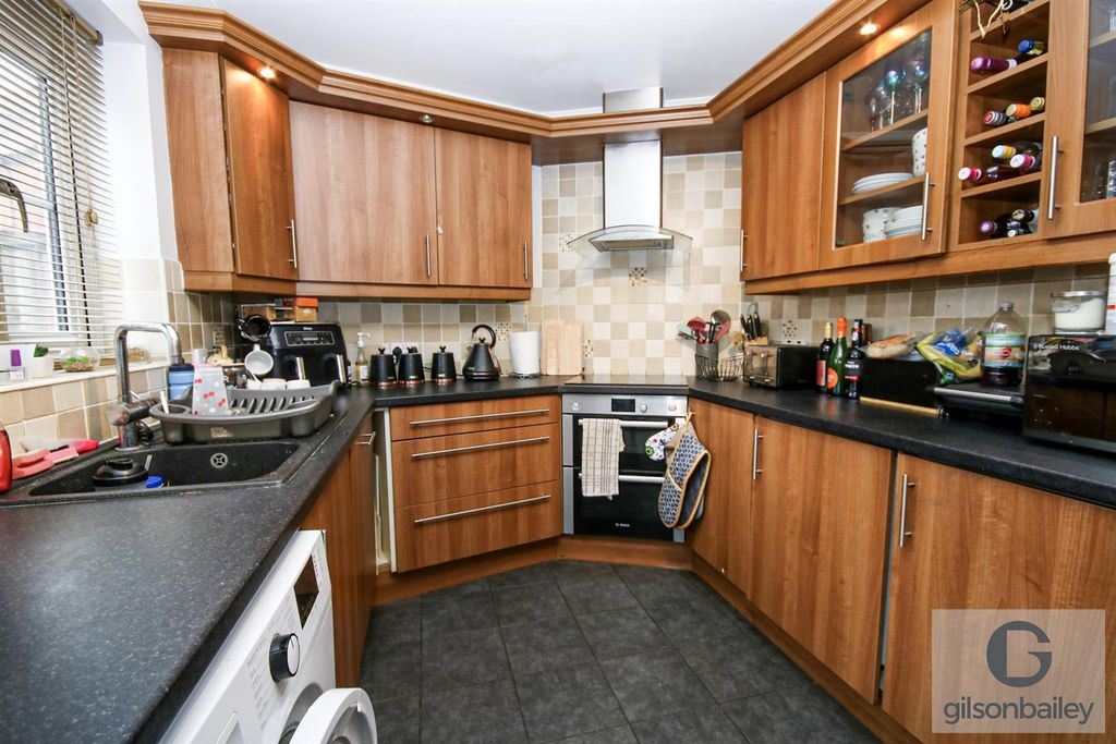 Property photo 3 of 15 12-Img_1237.Jpg