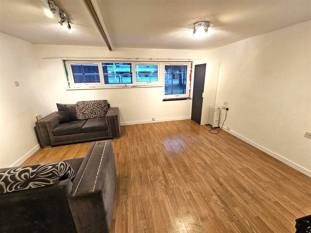 Property photo 2 of 5 Picture No. 07