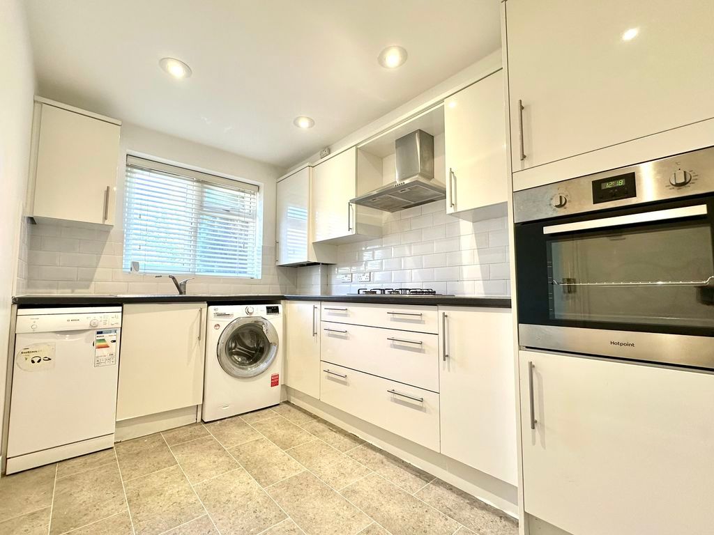 Property photo 2 of 12 Photo 18