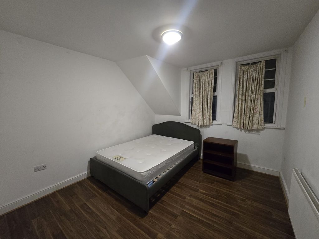 Property photo 1 of 4