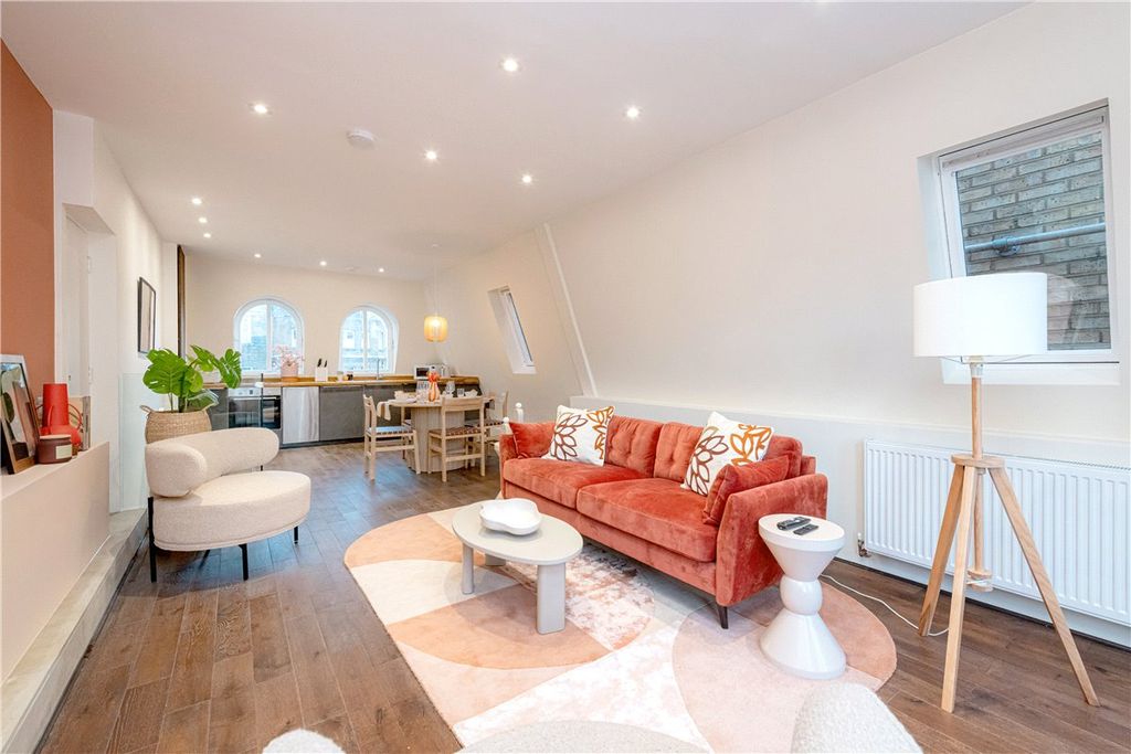 Property photo 1 of 18 Picture No. 08