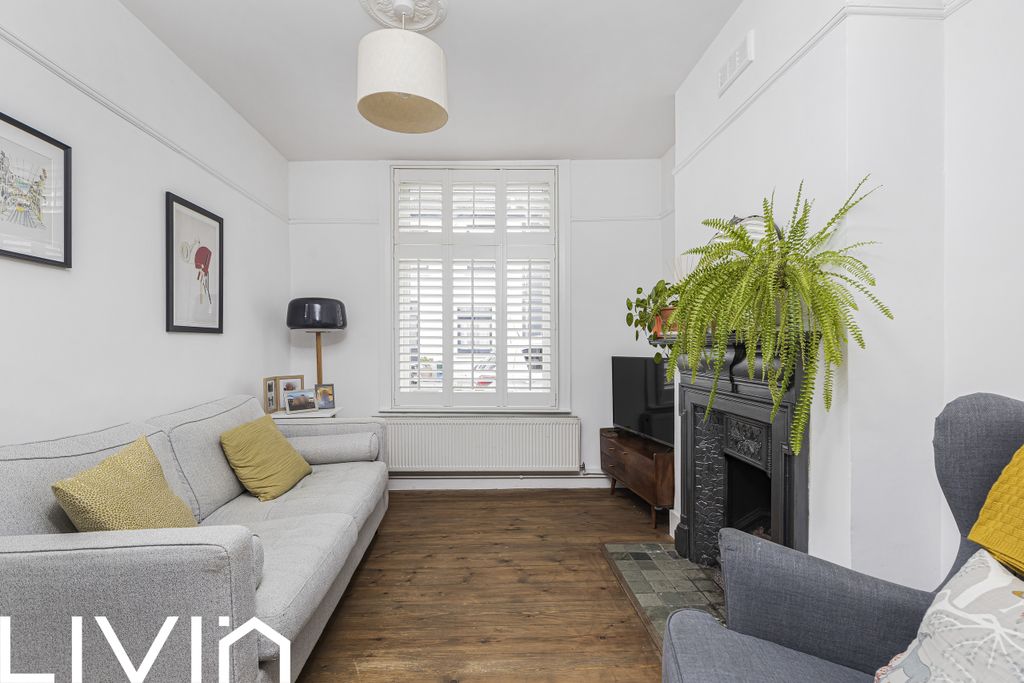 Property photo 3 of 24 025A8441