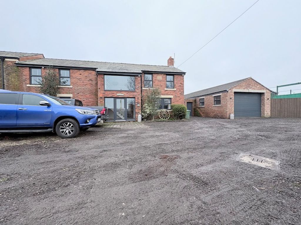 Property photo 1 of 18 Photo 2