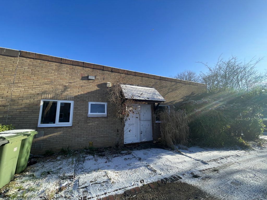 Property photo 1 of 24