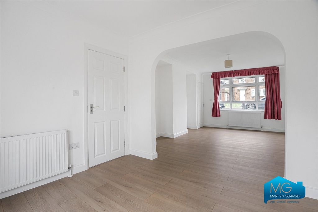 Property photo 3 of 24 Picture No. 19