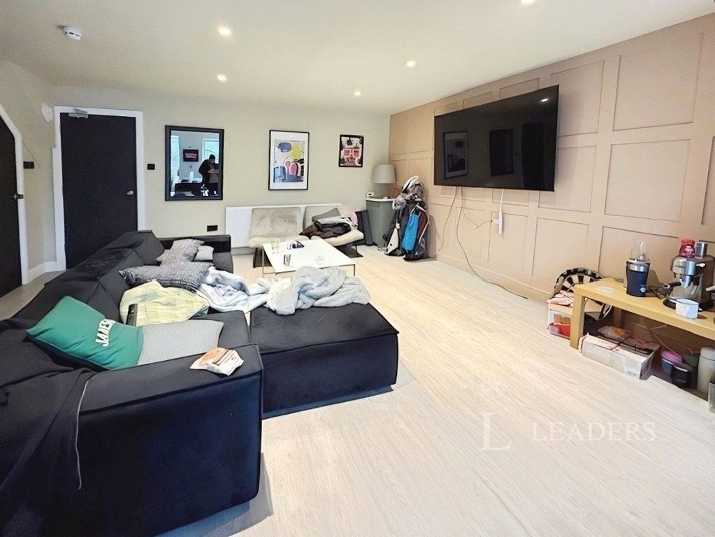 Property photo 2 of 15 Picture No. 02
