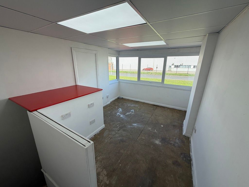 Property photo 2 of 5 Photo 2