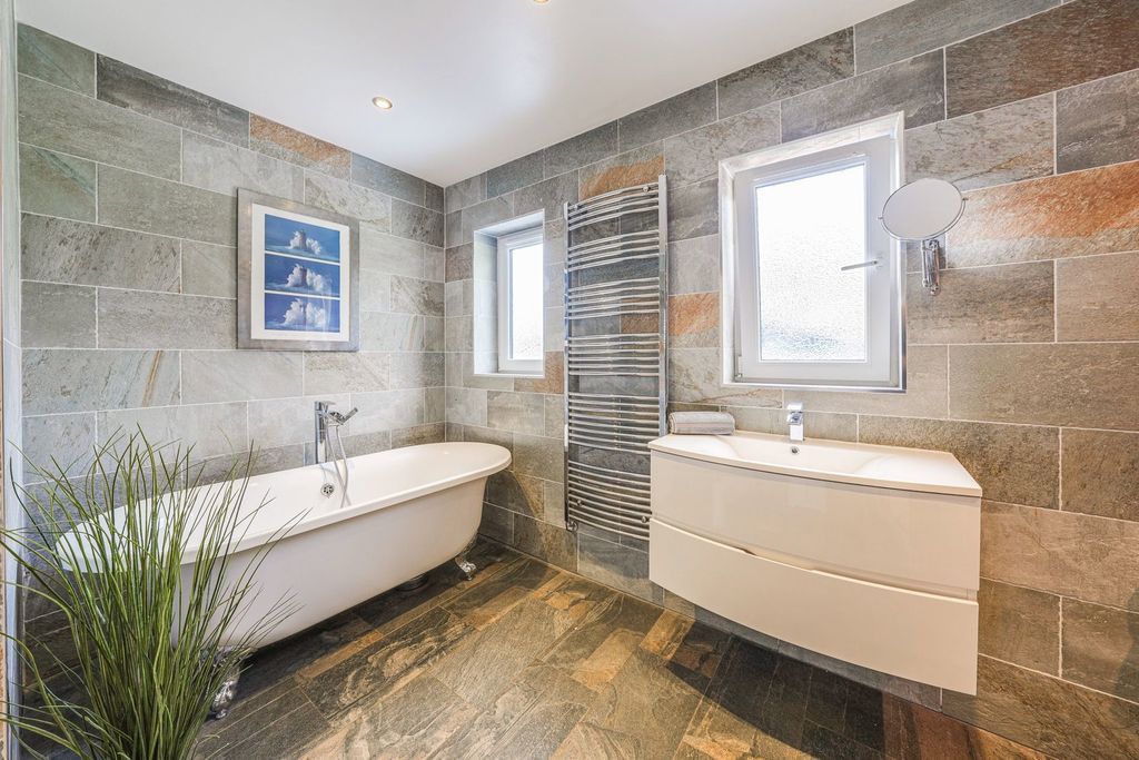 Additional image 44 of 6 bed detached house for saleSaint Hill Road, East Grinstead RH19