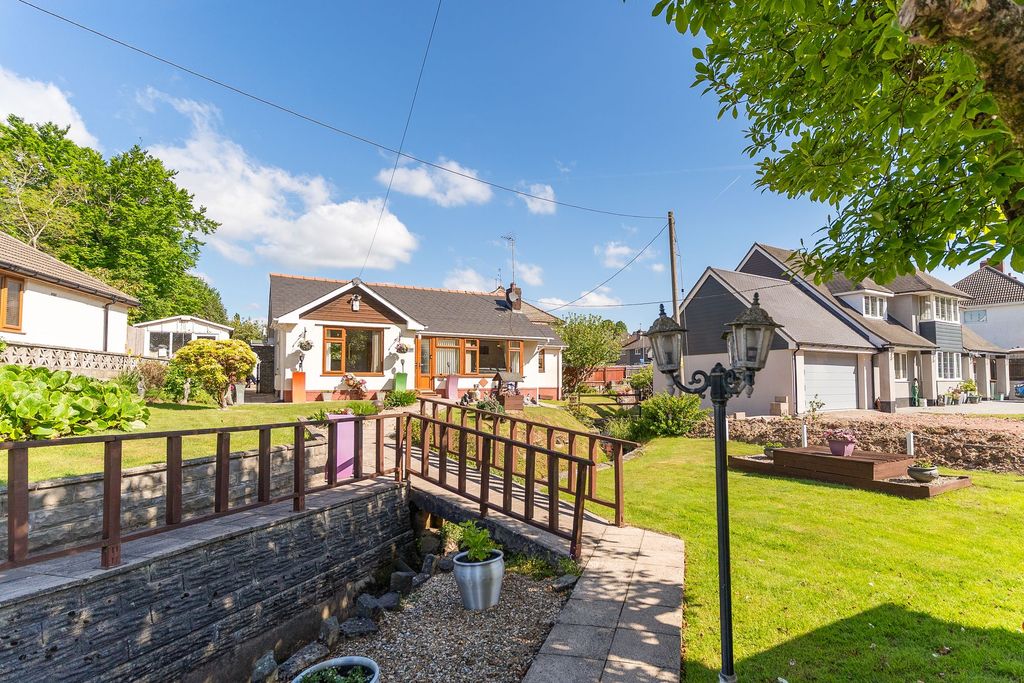 Property photo 1 of 31