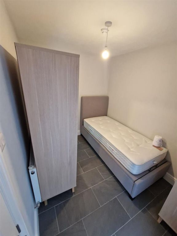 Property photo 3 of 11 Photo-2025-11-07-09-47-02 (2).Jpg