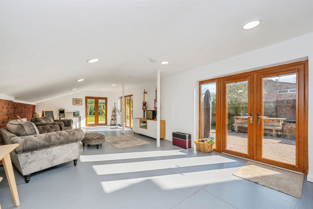 Additional image 8 of 5 bed detached house for saleLocko Road, Spondon, Derby DE21