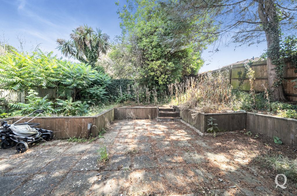 Property photo 3 of 20 c8c1d21B-132F-4E5...