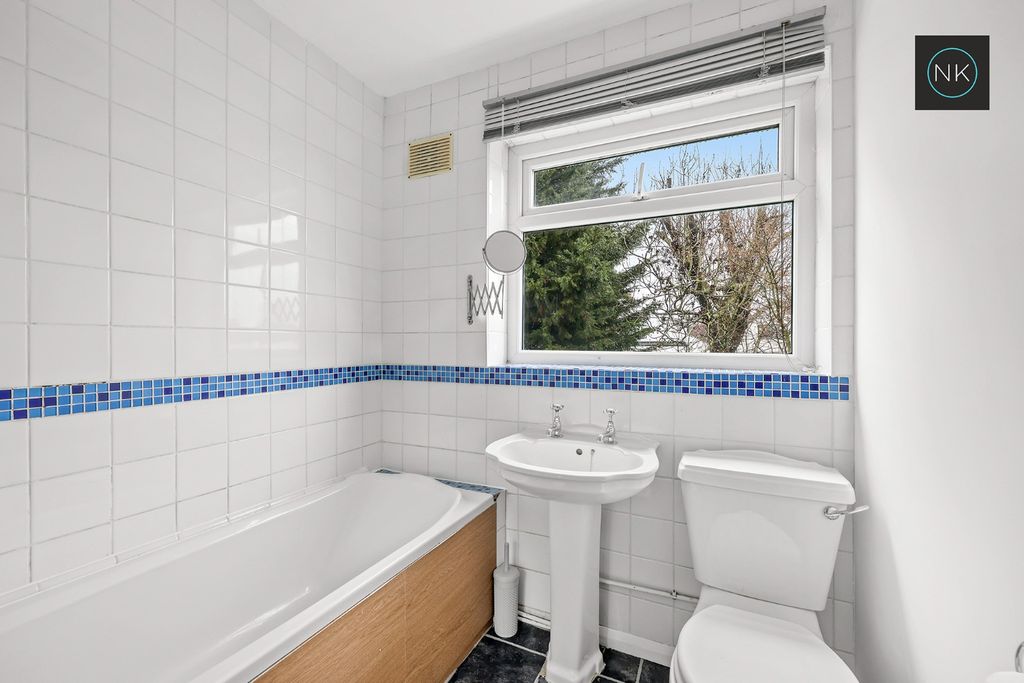 Property photo 3 of 24 4867195