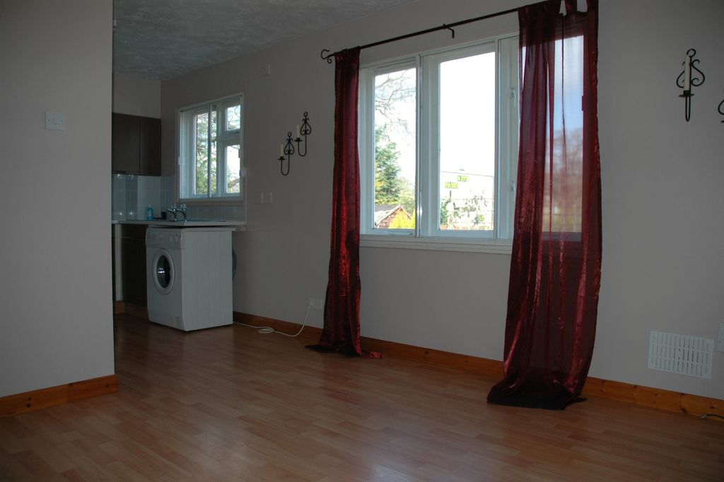 Property photo 2 of 2