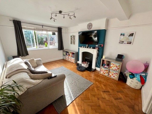 Property photo 2 of 12 7