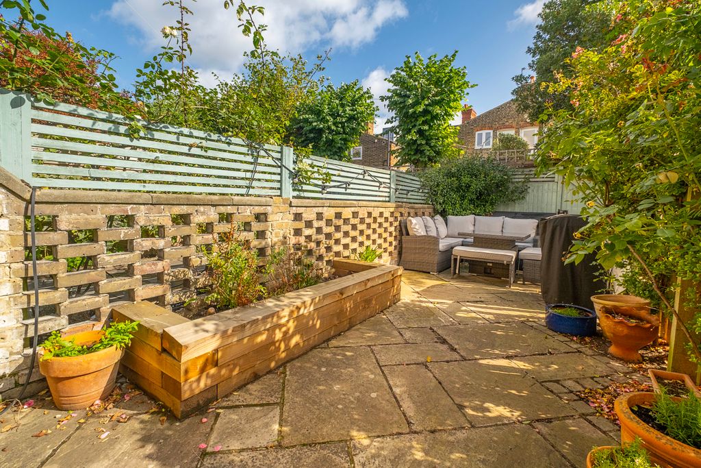 Property photo 3 of 14