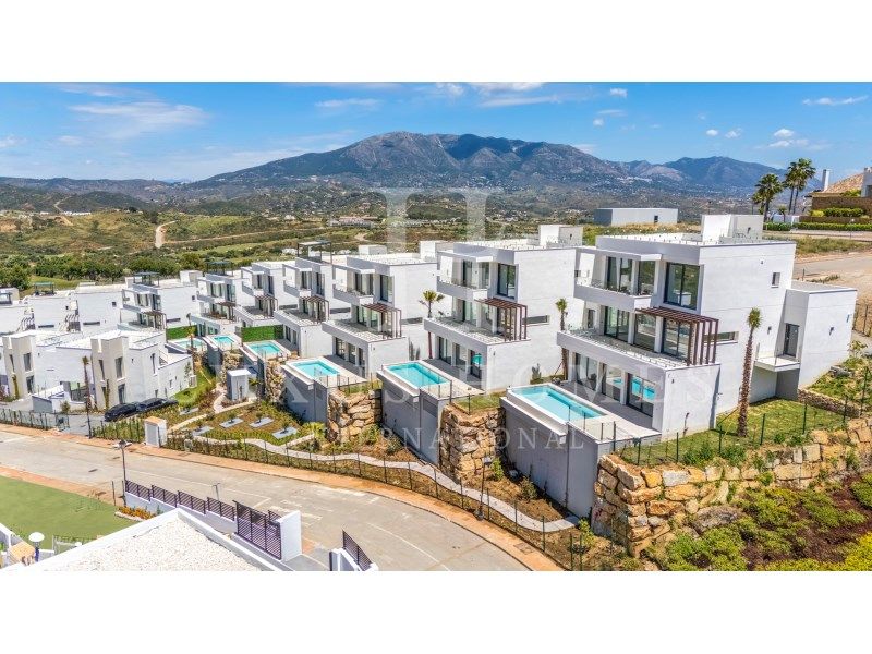 Property photo 2 of 29