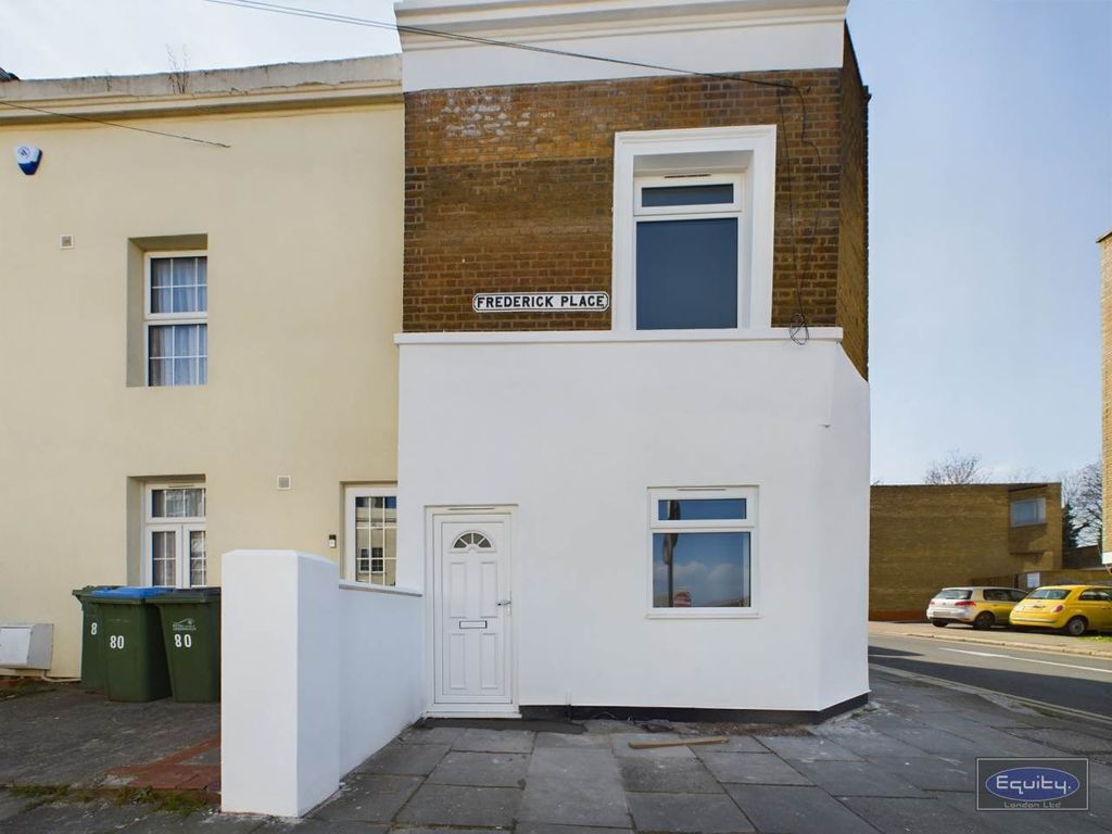 Property photo 3 of 13 External