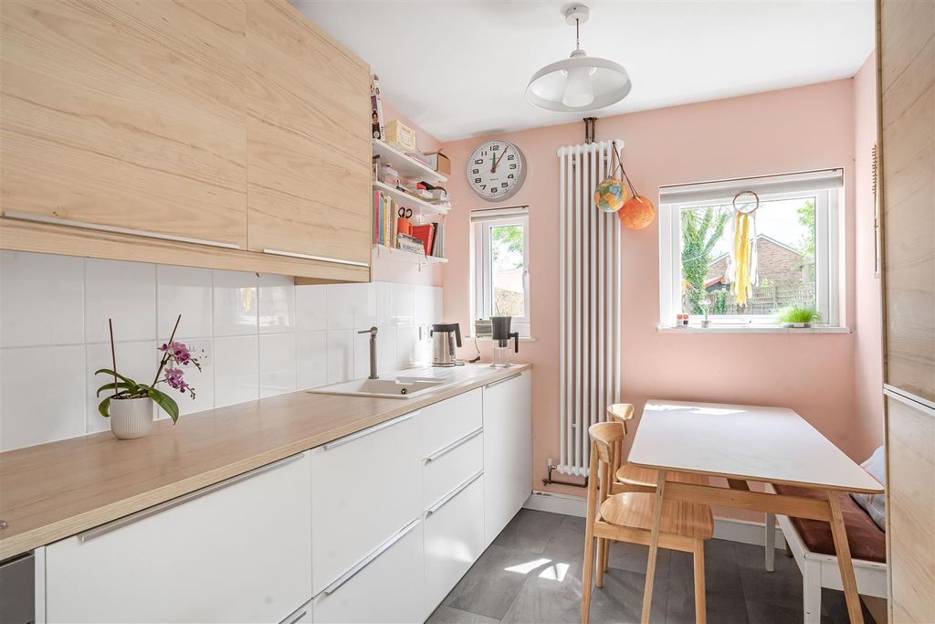 Property photo 3 of 16 3_81725.Jpg