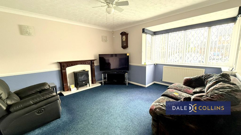 Property photo 3 of 16 Photo 2