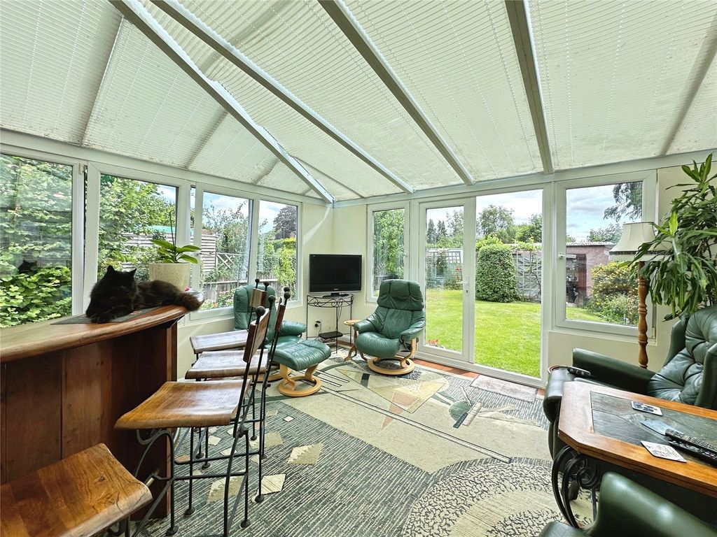 Property photo 2 of 17 Picture No. 13