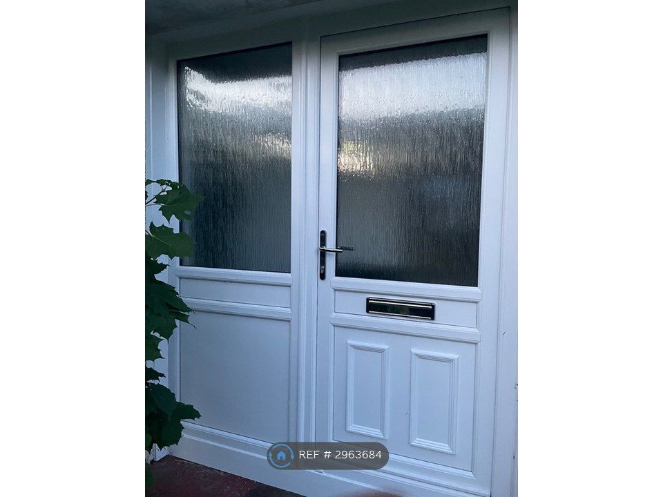 Property photo 2 of 30