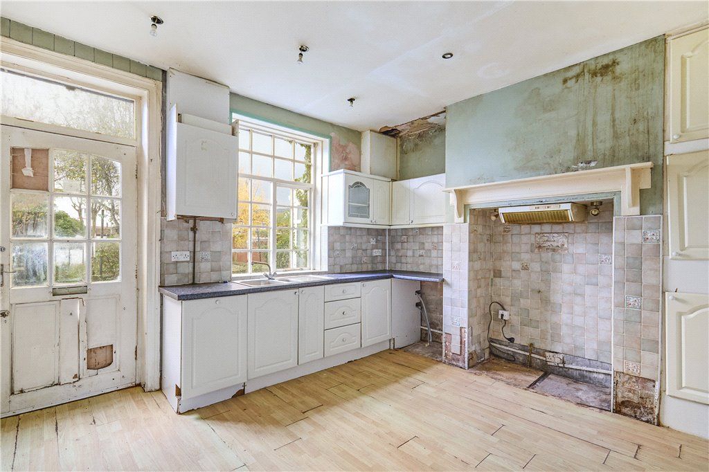 Property photo 3 of 16 Picture No. 11