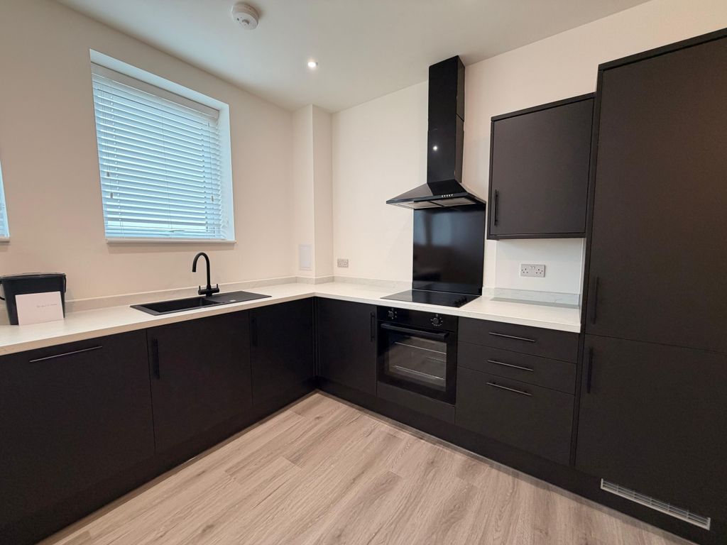 Property photo 2 of 15 Kitchen