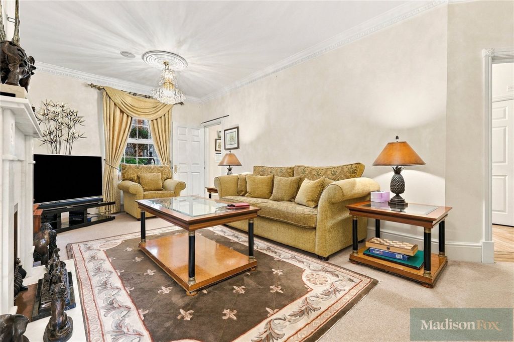 Property photo 2 of 47 Picture No. 79