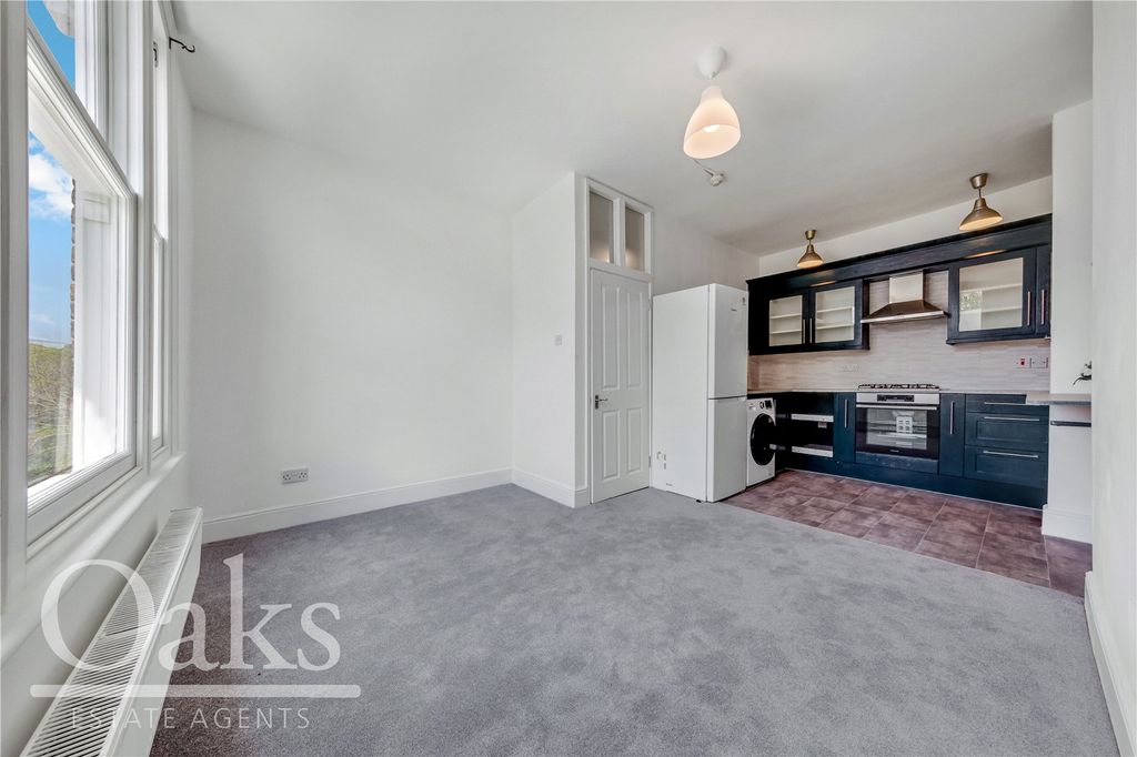 Property photo 3 of 8 Picture No. 06