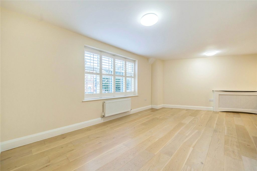 Property photo 2 of 10 Picture No. 02